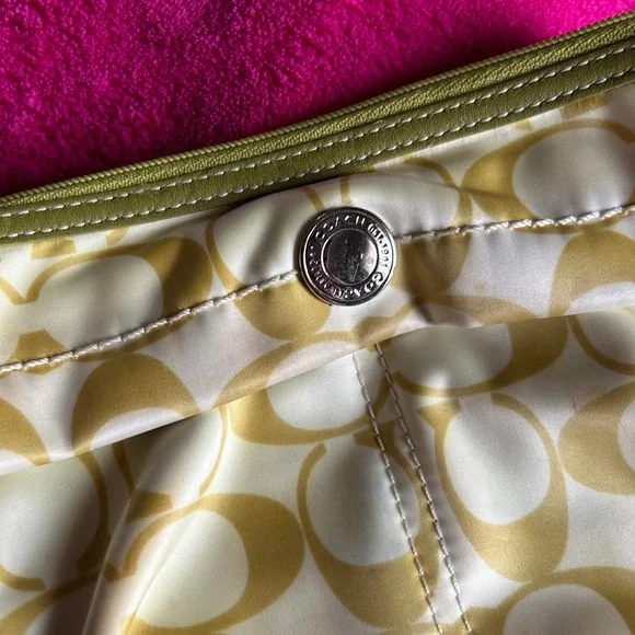 COACH WRISTLET VTG - Picture 3 of 6